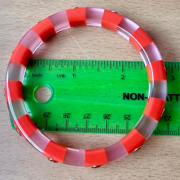 KATE SPADE NEW YORK CANDY STRIPE LUCITE BANGLE BRACELET VIVID RED RHINESTONES - Picture 6 of 16